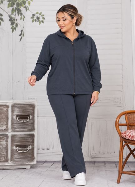 Immagine di 2 PIECE ELEGANT NAVY SUIT WITH SUBTLE SPARKLE - ZIP UP